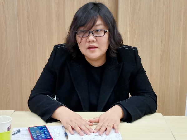 北京图书大厦副总经理秦辉发言同时在会议上"艺术魔盒"板块课程负责人