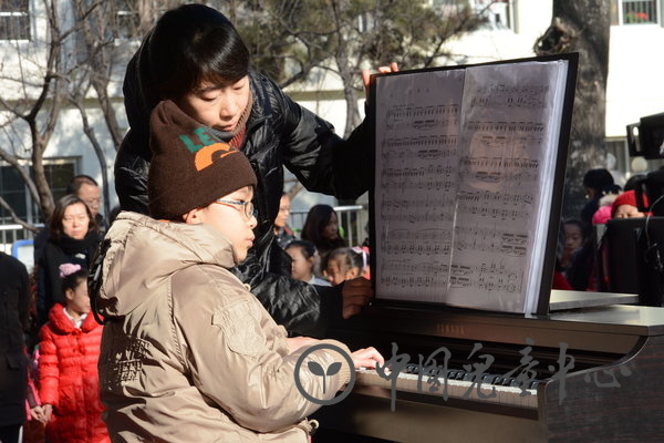 钢琴独奏《叙事曲》  指导教师:杨玚舞蹈《小骑手》  指导教师:丁舒